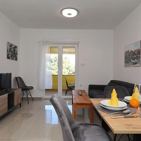 Apartments Oliva 沃希 外观 照片